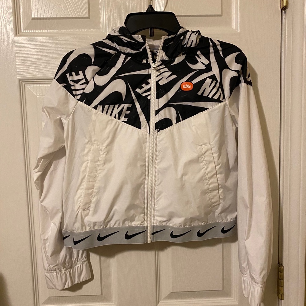 Nike windbreaker hoodie
